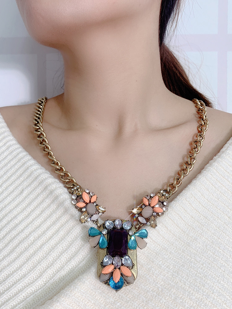 Vintage Ethnic Style Gem Stone - Ethnic Fashion Magazine ulasan dan harga
