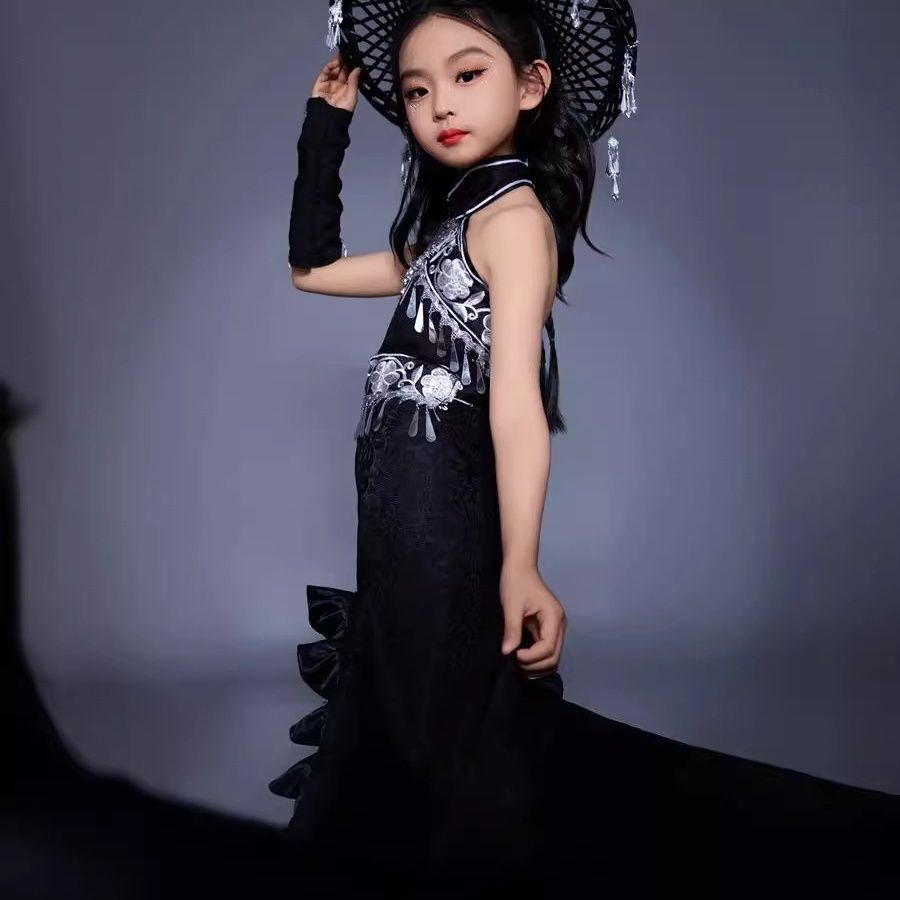 Children's Suit Trailing Skirt - Ethnic Fashion Runway ulasan dan harga