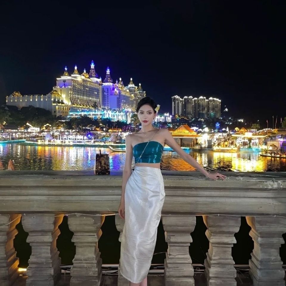 Thai National Outfit Ethnic Co - Batik Sarong Wrap ulasan dan harga