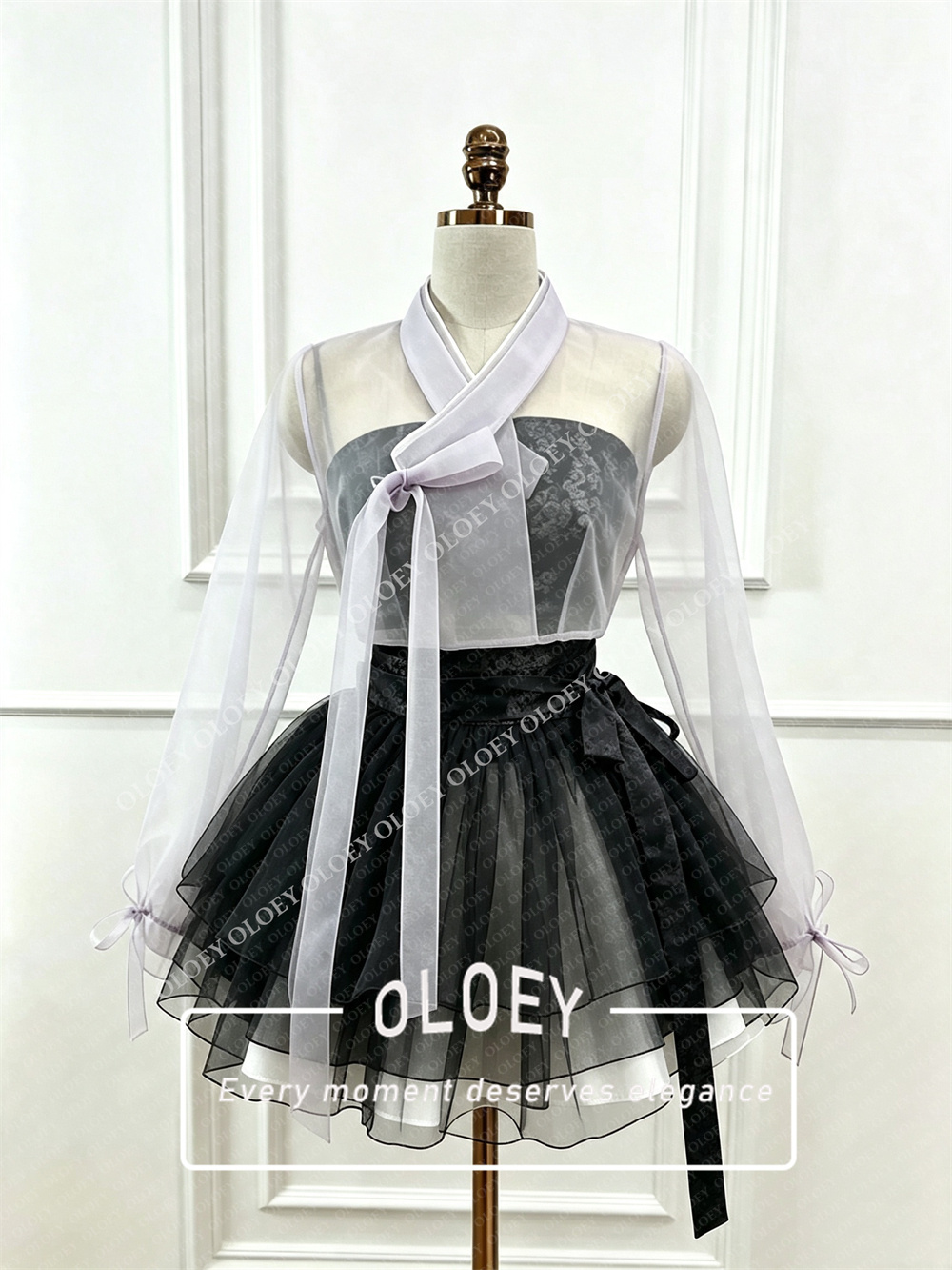 OLOEY Modern Black Red Short C - Hanbok Modern Set ulasan dan harga