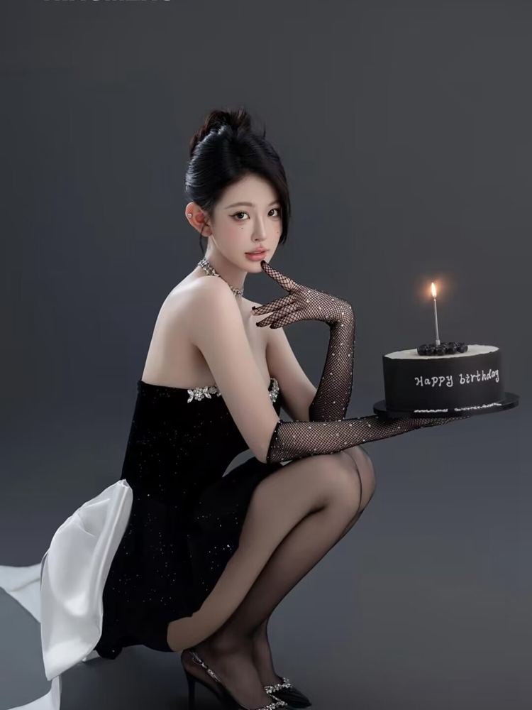 Elegant Black Photography Cost - Ethnic Fashion Studio ulasan dan harga